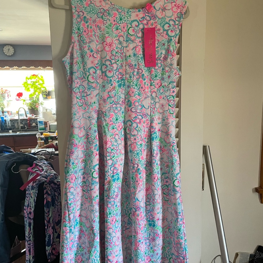 NWT size Large Kinsey in Love Bug